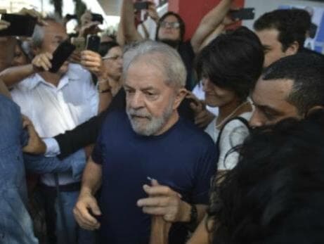 Julgamento da libertação de Lula é adiado para o segundo semestre