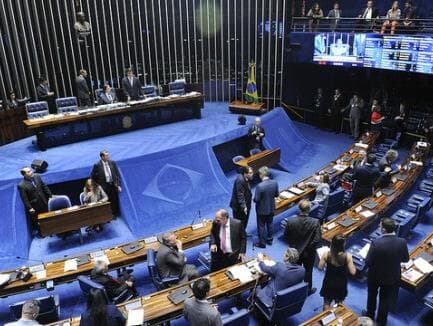 Senado aprova apoio emergencial a imigrantes venezuelanos e de outros países. Texto vai a sanção