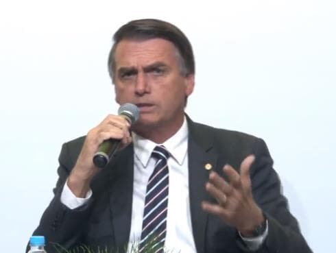 "Todo gordinho está virando mariquinha", diz Bolsonaro