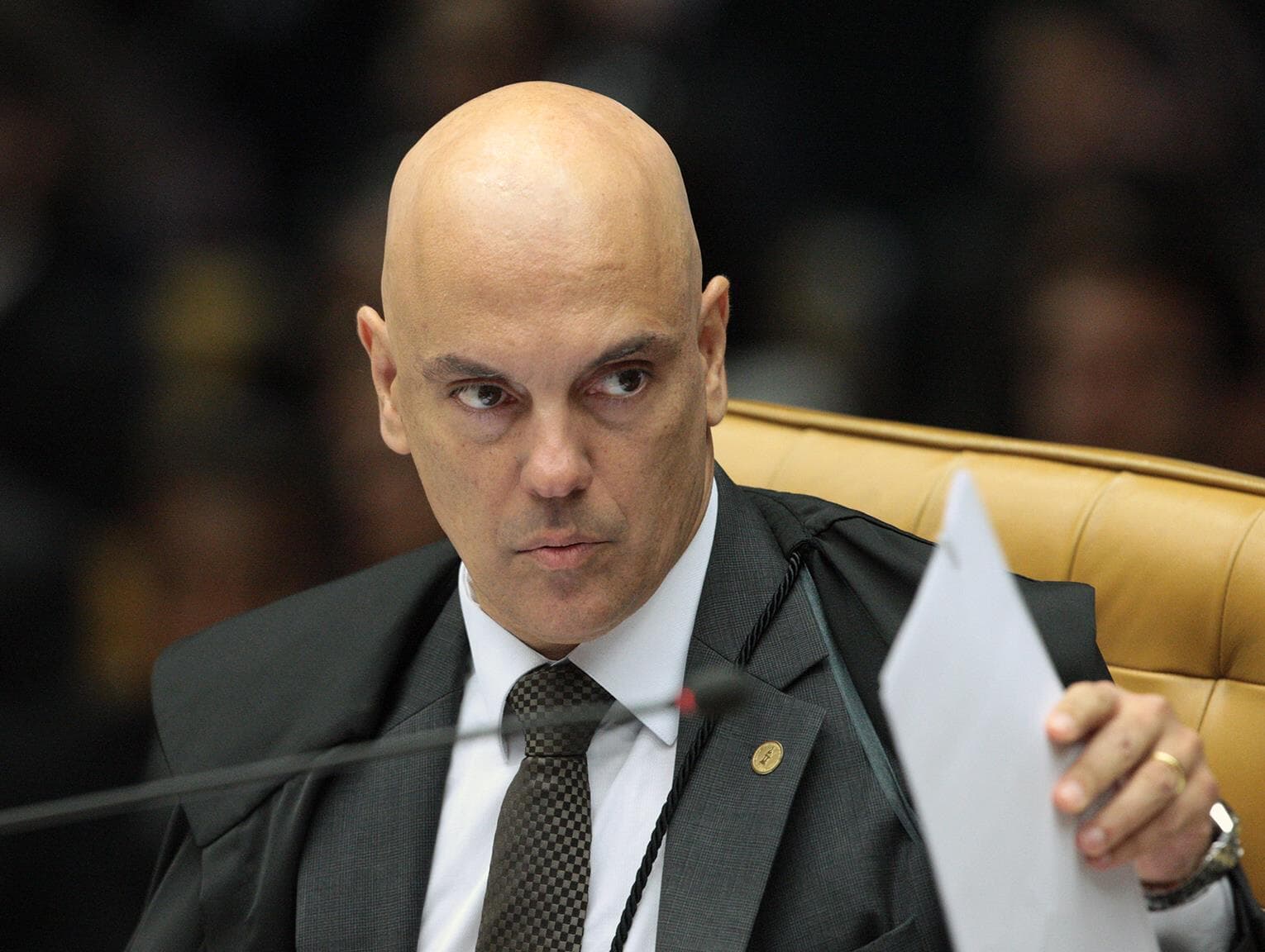 Alexandre de Moraes manda Aécio e mais sete para a primeira instância da Justiça