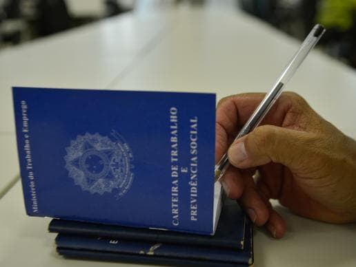 Reforma trabalhista só deve valer para ação posterior, decidem juízes