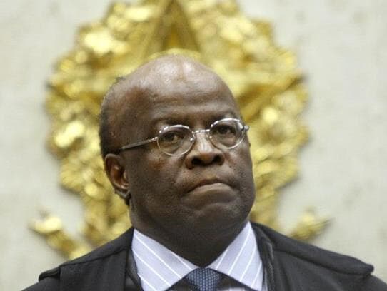 Joaquim Barbosa diz que ainda não se convenceu a ser candidato e que está "conhecendo" o PSB