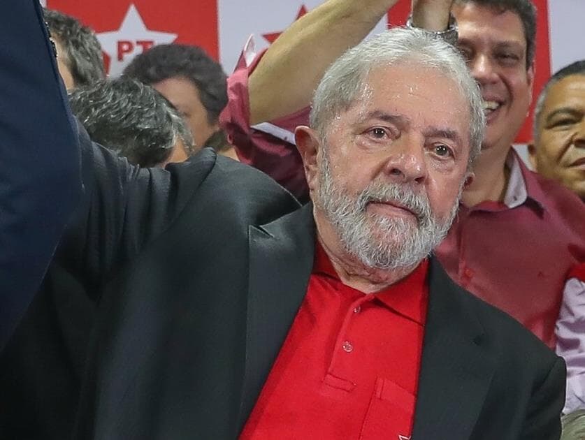 Lula não é considerado foragido, diz Justiça Federal