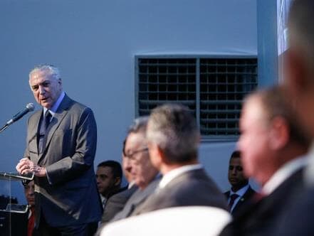 Temer exonera seis ministros que serão candidatos; Meirelles ainda é incógnita