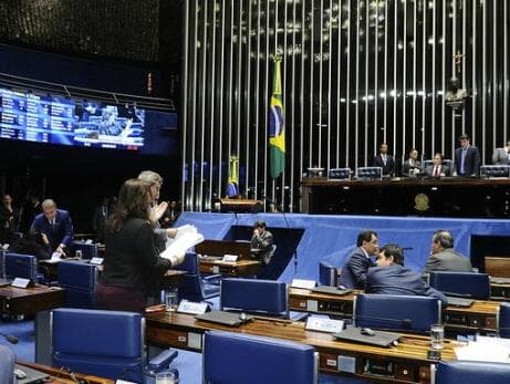 Senado aprova obrigação de torneiras automáticas em banheiros e outros projetos de uso sustentável da água