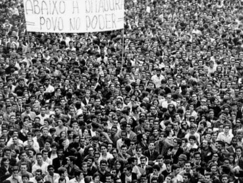 1968: a classe média e a crise da ditadura militar