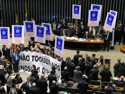 Com 967 emendas, MP que altera reforma trabalhista tem comissão instalada