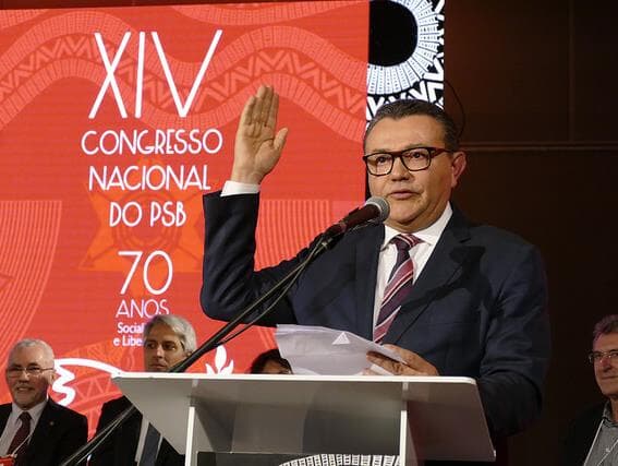 PSB mantém Carlos Siqueira na presidência do partido e pode não apoiar presidenciáveis