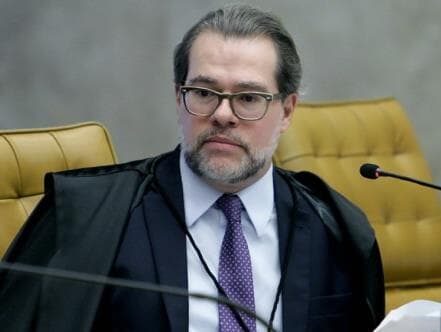 Foro privilegiado: Barroso e Marco Aurélio repugnam ato de Toffoli