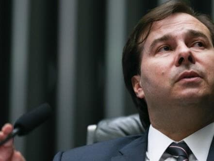 Rodrigo Maia costura alianças e monta equipe de pré-campanha à Presidência