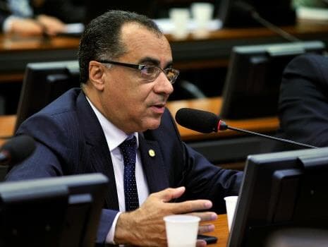 Deputado presidiário ficará em isolamento por sete dias depois de esconder comida na cueca