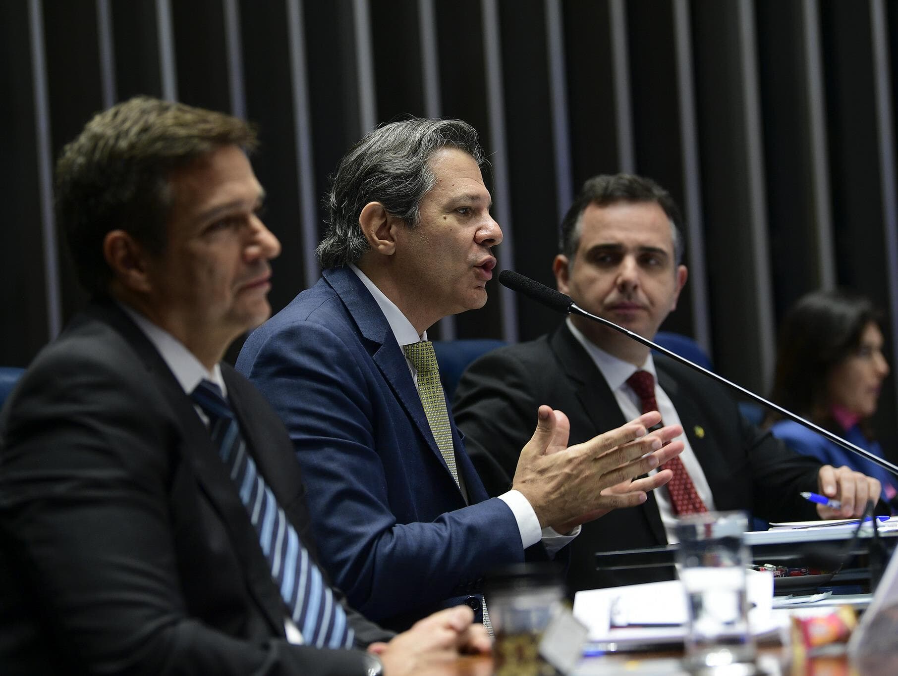 Senado faz audiência sobre juros com Haddad, Tebet e Campos Neto. Confira o que cada um disse