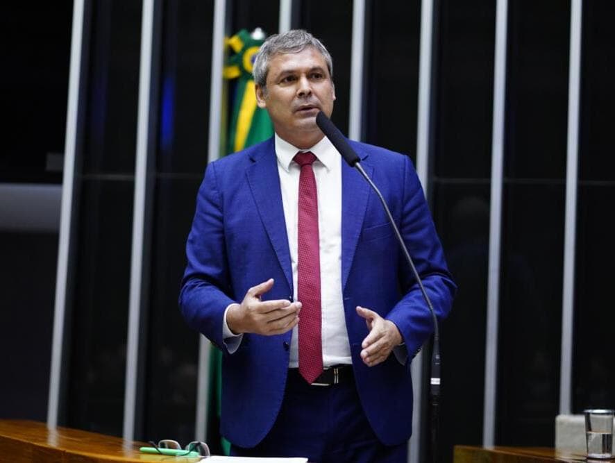 Gonçalves Dias mentiu para Lula sobre gravações, diz Lindbergh