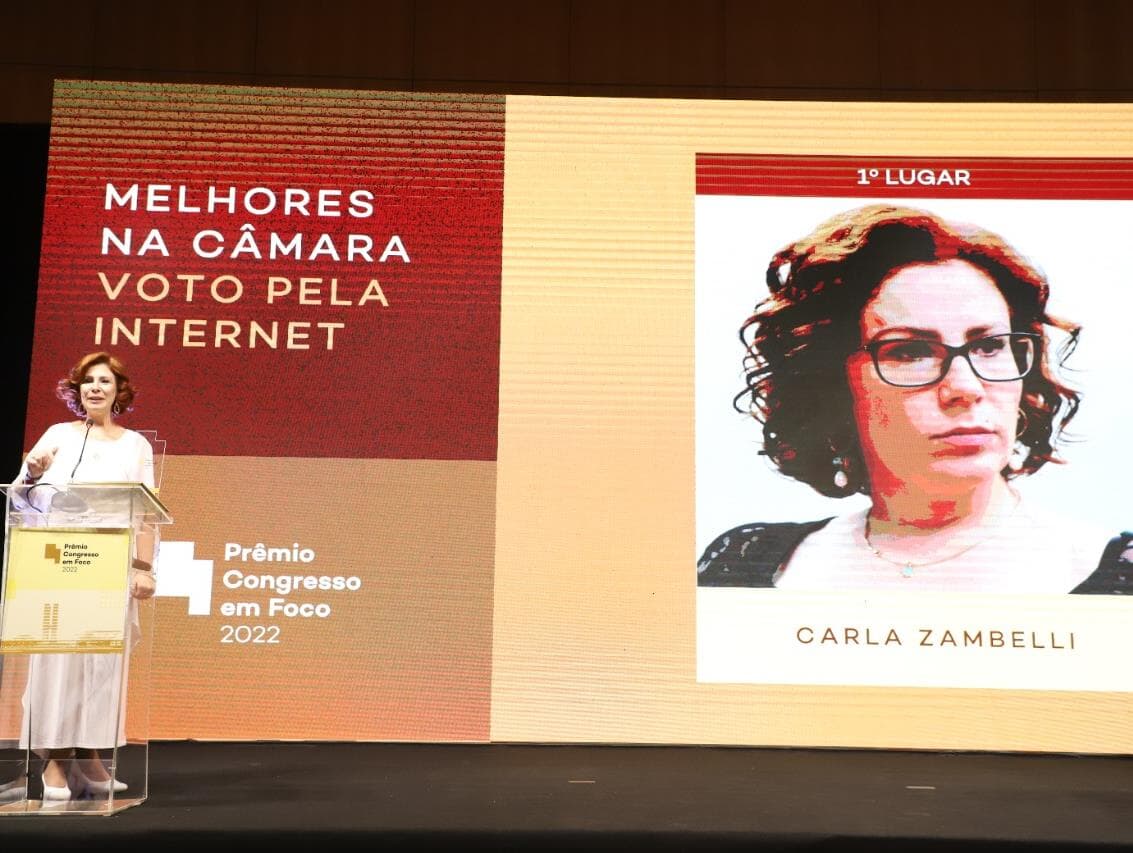 Carla Zambelli é eleita a melhor na Câmara pelo público