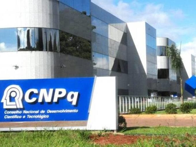 CNPQ confirma "queima" de equipamento e prorroga prestação de contas dos bolsistas