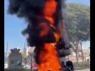 Estátua que homenageia o bandeirante Borba Gato é incendiada em São Paulo