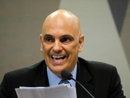 Moraes retira sigilo de inquérito sobre atos antidemocráticos