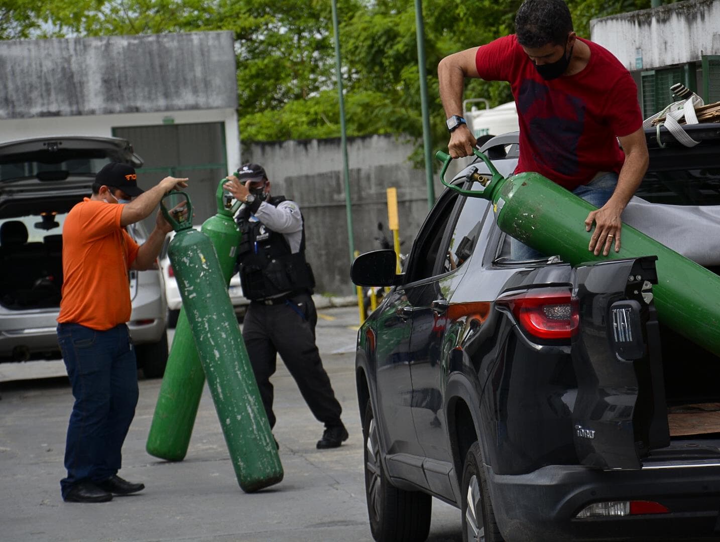 Prefeitos alertam para falta de oxigênio e pedem ajuda do governo federal