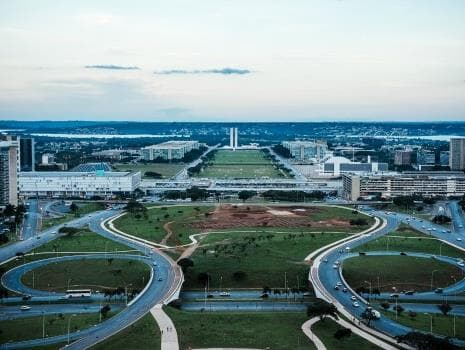 Amapá, Roraima e DF lideram casos de covid-19 no país