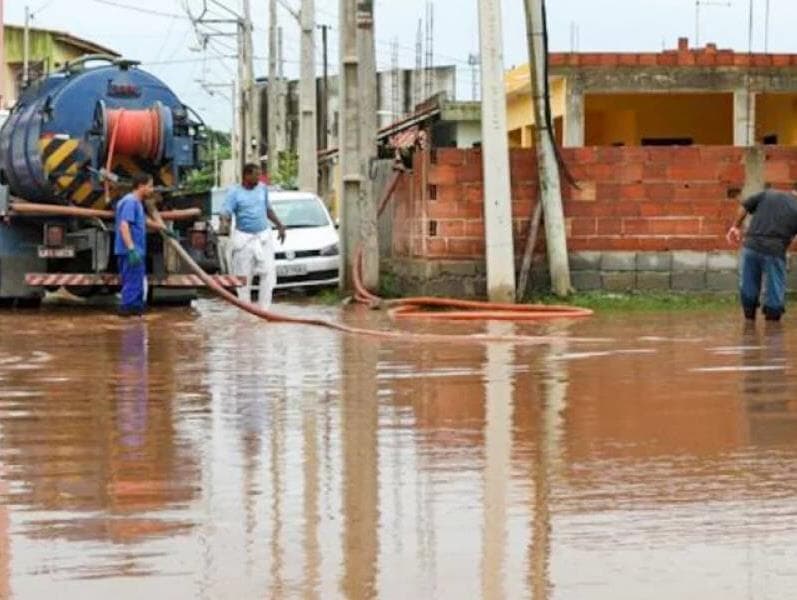 Governo anuncia quase R$ 900 milhões para estados afetados pelas chuvas