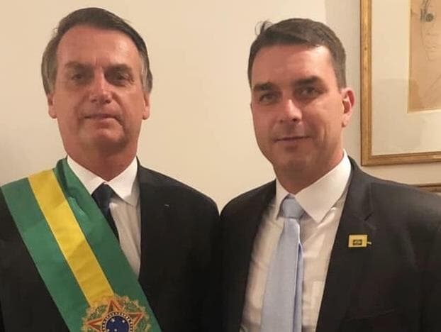 'Não tenho nada a ver com isso', diz Bolsonaro sobre suspeitas contra Flávio