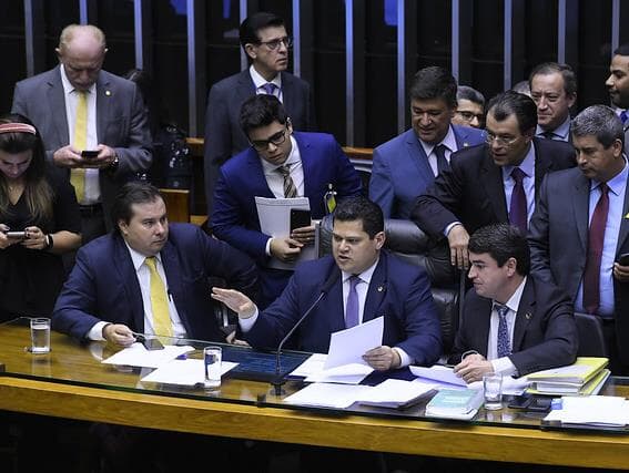 LDO fica para depois da Previdência, decide Alcolumbre