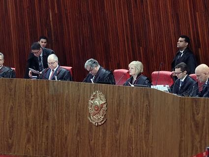 TSE decide que candidatura laranja de mulheres gera cassação integral da chapa