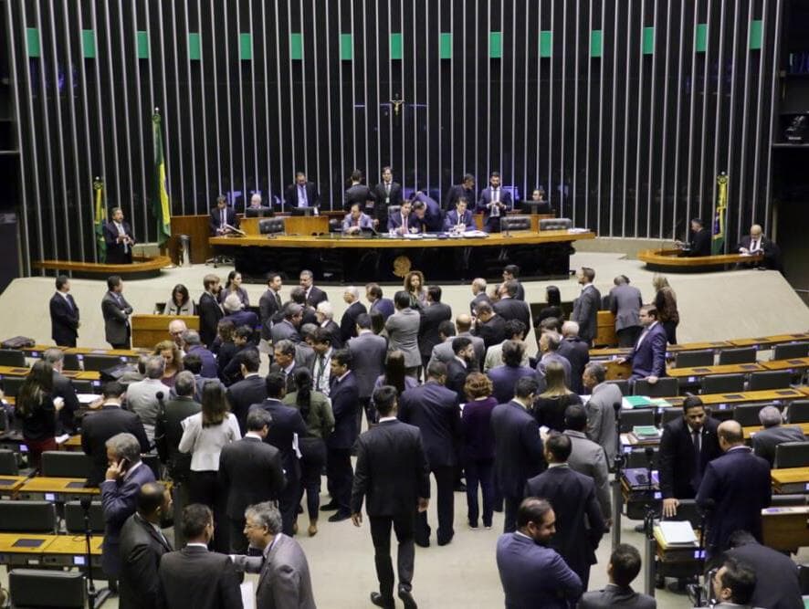 Partidos de oposição somam 132 votos contra a reforma da Previdência