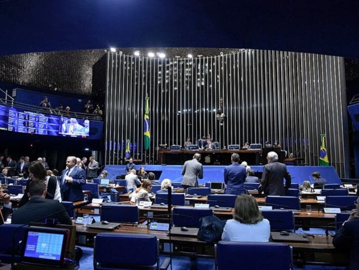 Senadores aprovam medida que mantém adesão ao Funpresp até o final de março