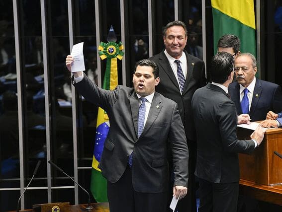 Davi Alcolumbre é o novo presidente do Senado