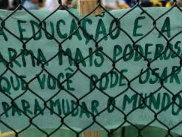 A política da escola sem partido não é sobre educação