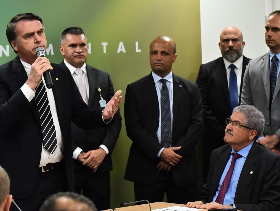 PR adere oficialmente à base de Bolsonaro