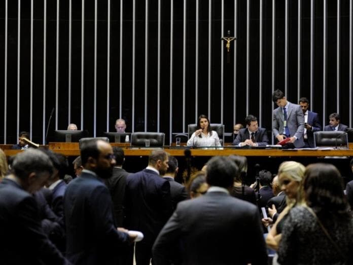 Câmara aprova ampliação de benefício de cirurgia reparadora a vítimas de câncer de mama