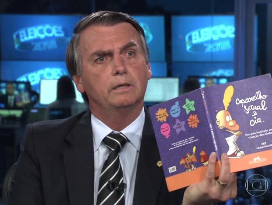 TSE rejeita pedido de Bolsonaro para excluir notícias sobre veto a kit gay