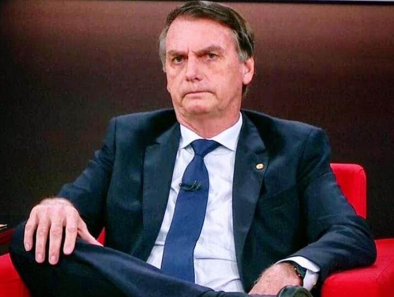 Bolsonaro nega ligação com indústria de fake news e diz ao TSE que PT quer "caos eleitoral"