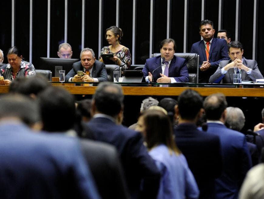 Câmara aprova marco regulatório do transporte de cargas. Texto vai ao Senado