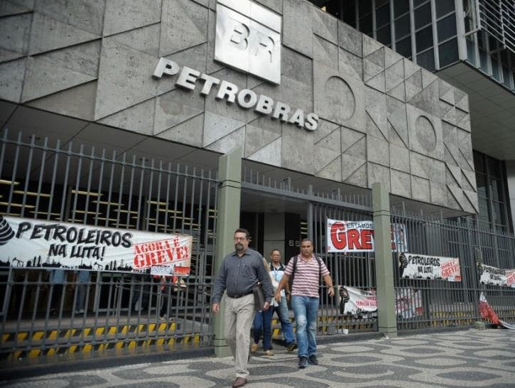 Petroleiros redefinem estratégia após TST declarar greve ilegal. "Decisão é abusiva", afirmam