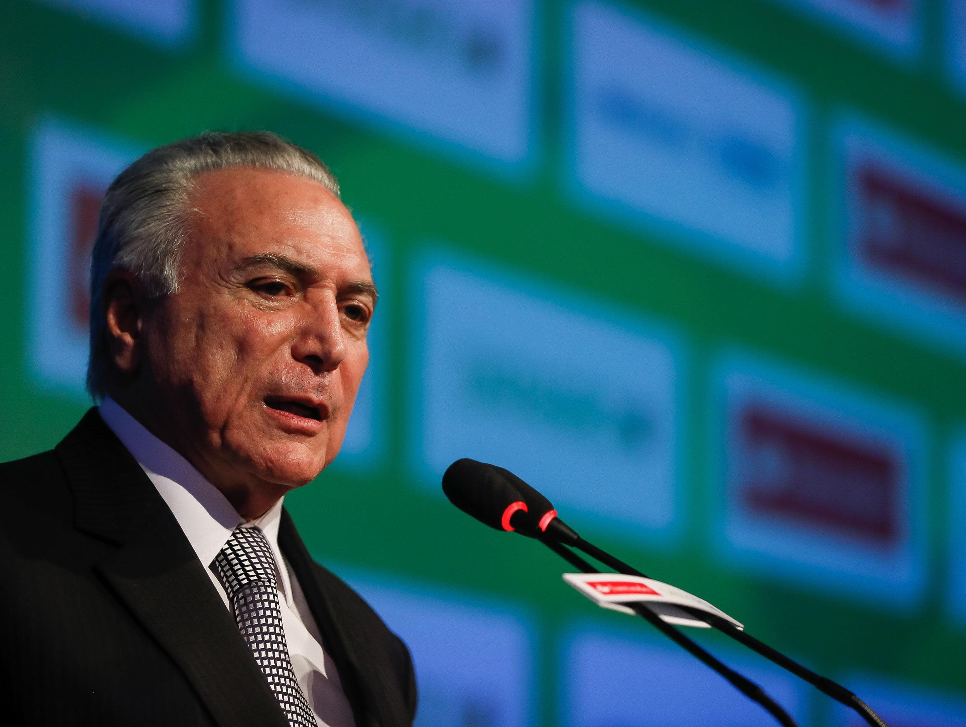 Temer antecipa pronunciamento de 1º de Maio e anuncia reajuste no Bolsa Família