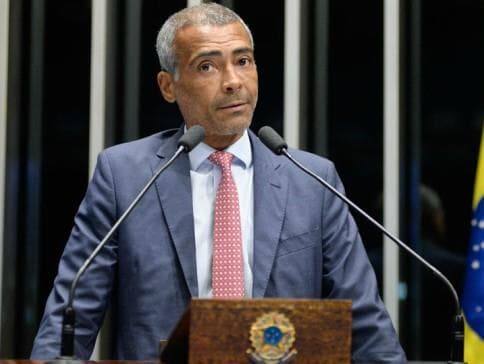 Romário nega ter tentado nova eleição no meio do mandato para beneficiar suplente: "Fake news"