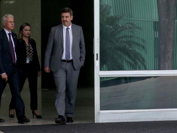 Diretor da PF entrega a Cármen Lúcia relatório de investigação sobre ministros do Supremo