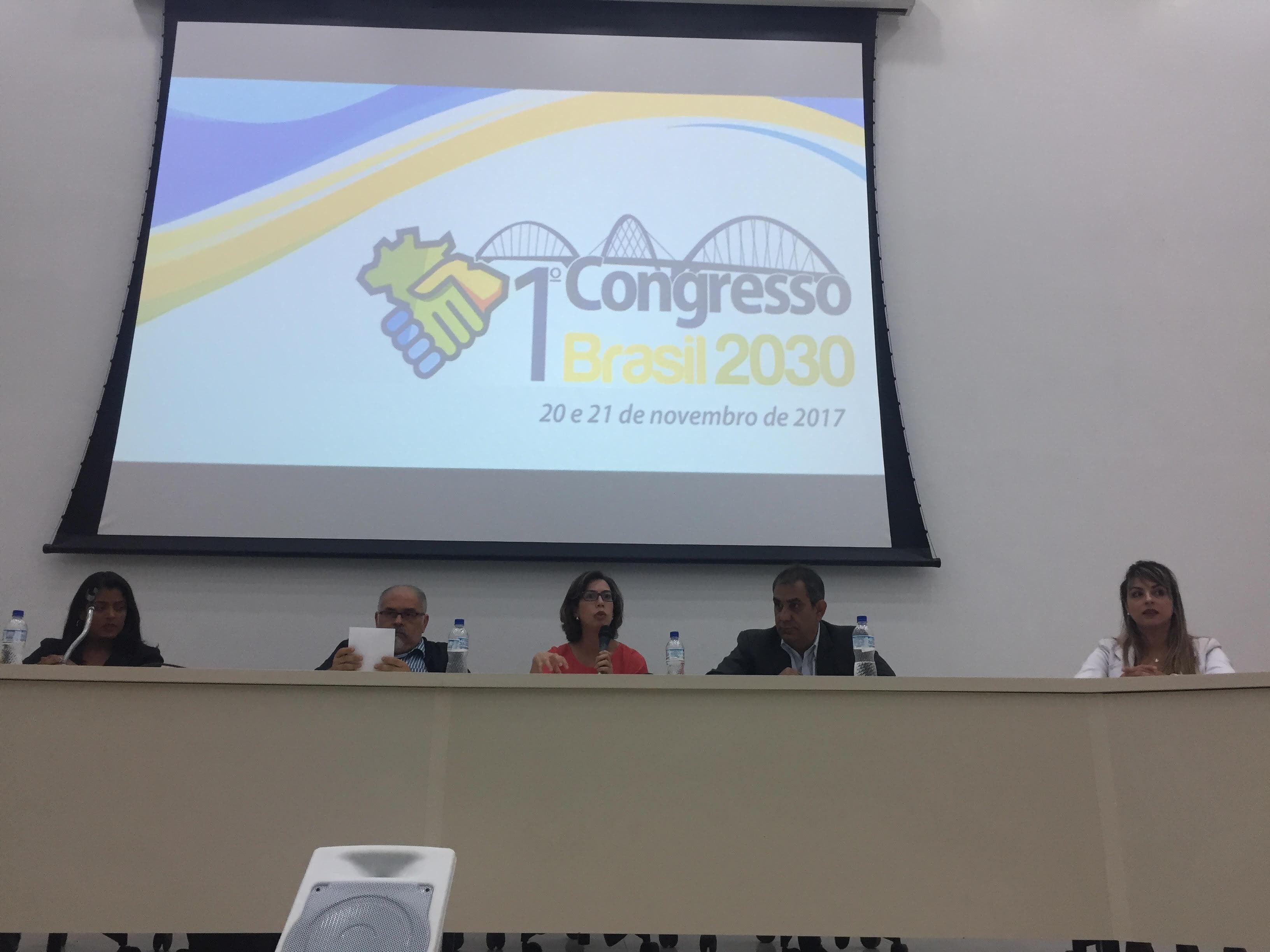 Congresso discute por que Brasil ainda não atingiu principais objetivos constitucionais de 1988