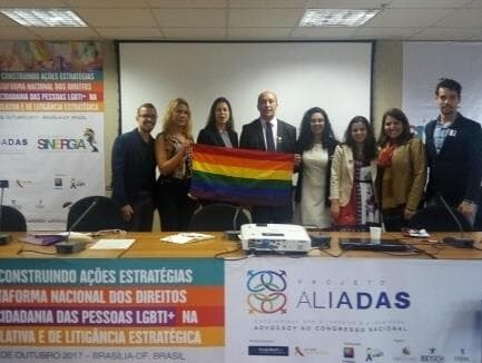 Movimento consegue apoio no Congresso para plataforma de direitos de LGBTs