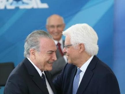 Senado aprova foro privilegiado a ministro de Temer denunciado no "quadrilhão do PMDB"