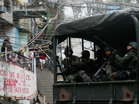 Rocinha tem primeiro dia sem confronto e Jungmann já fala em "estabilização"