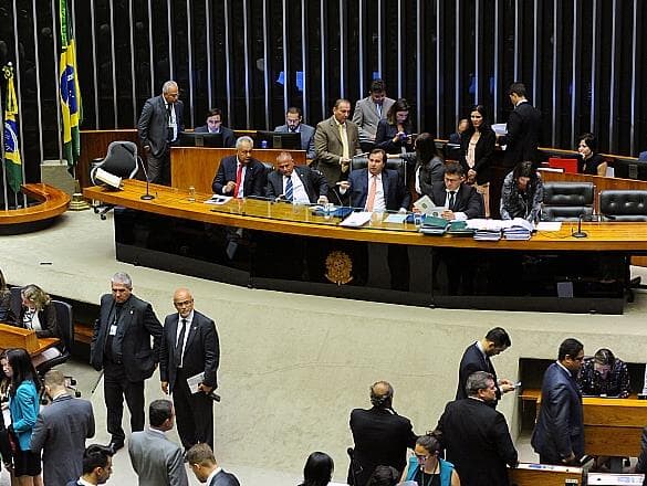 Deputados avançam na MP sobre regularização de débitos com autarquias