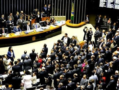 Crimes de corrupção são os principais motivos de inquéritos e ações penais contra deputados no STF