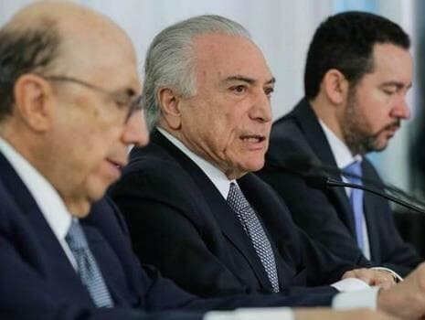 Temer assina decreto que eleva impostos sobre combustíveis e corta R$ 5,9 bi do orçamento