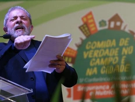 Moro age por vingança ao bloquear bens de Lula, diz PT; defesa vê "abuso"