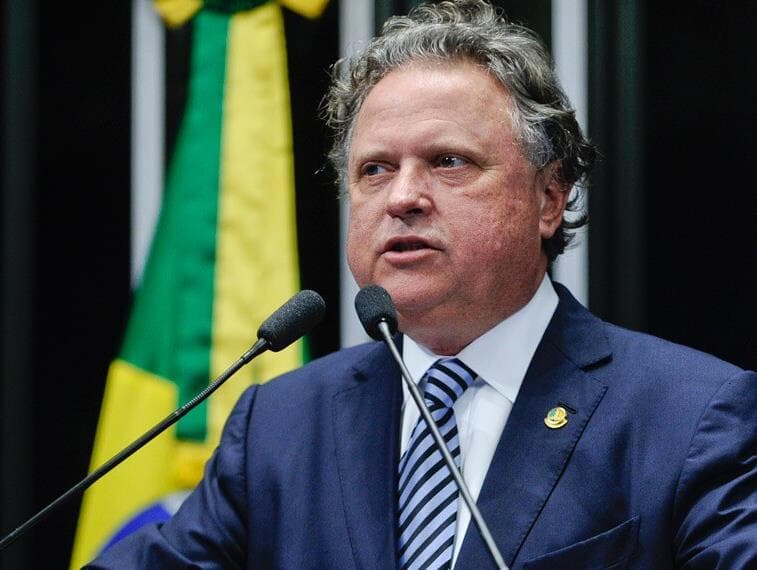 Ministro de Temer é acusado de liberar dinheiro de precatórios estaduais para comprar apoio parlamentar