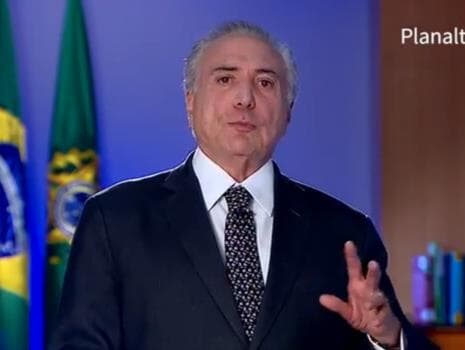 Temer grava vídeo para redes sociais e critica protestos: "O Brasil não parou e não vai parar"